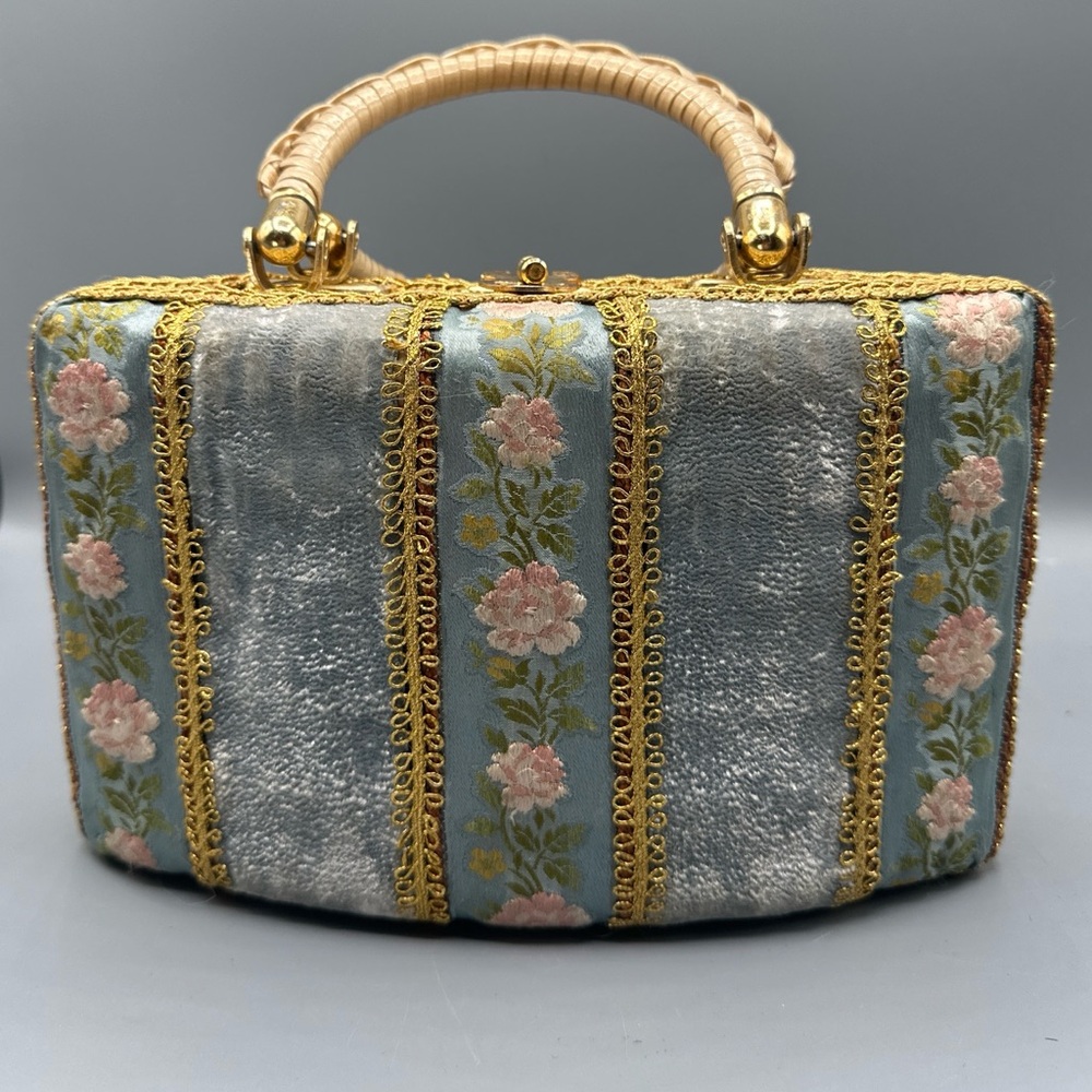 Vintage cottage core wicker purse tapestry velvet boho grannycore festival 1960s